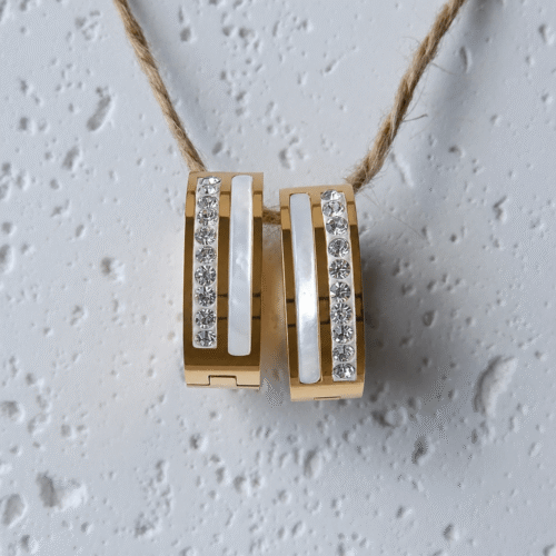 Duet Pavé & Pearl Huggies