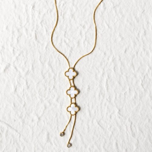 The Pearl Clover Necklace