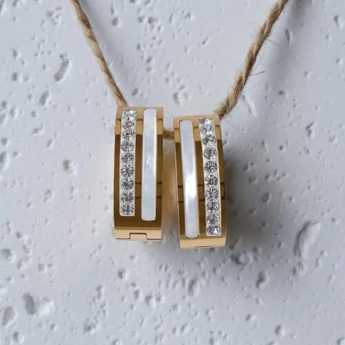 Duet Pavé & Pearl Huggies