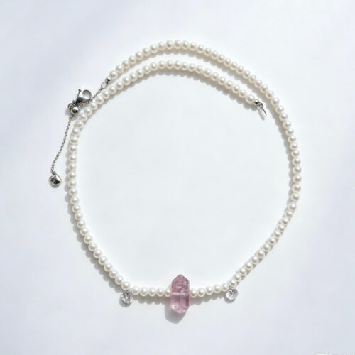 The Aura Bloom Pearl Prism Choker